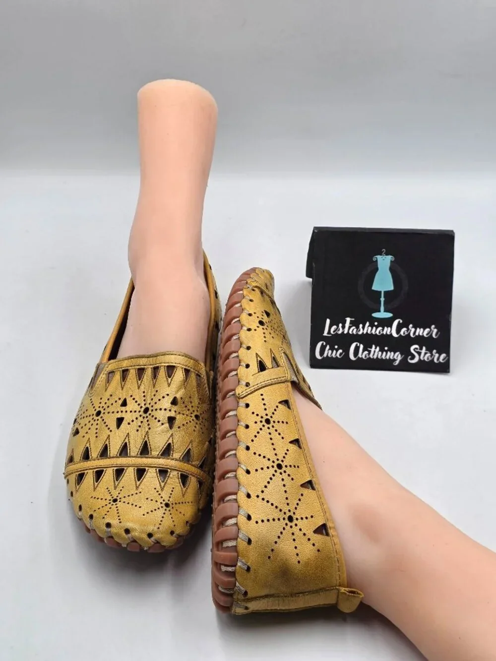 Spring Step Women's Yelow Leather Fusaro Slip-On Flats Loafers Sz 9.5 (40) 3822